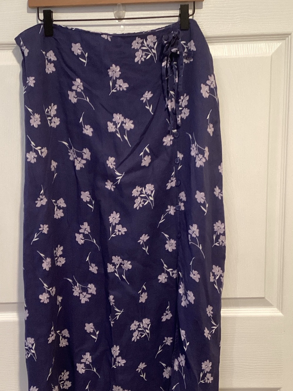 DIP Navy Floral Back Elastic Maxi Skirt
